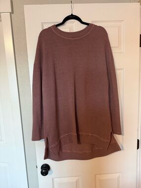 Cozy Oversized Waffle-Knit Sweater - Dusty Rose